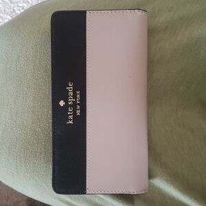 Kate Spade Black and Tan Cream Wallet